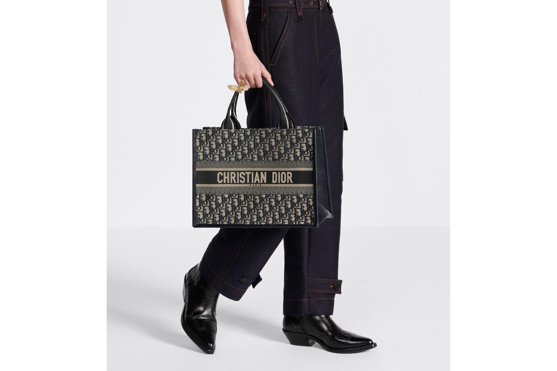 新作  DIOR BOOK TOTE バッグ ミディアム